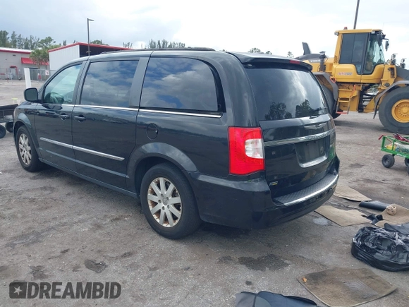 2016 Chrysler Town & Country Touring with VIN 2C4RC1BG6GR147583, listed as a IAAI auction lot 42178958 with 149,404 mi miles and . Bid and sale history available at DreamBid. Image 3.