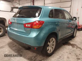 2014 Mitsubishi Outlander Sport ES with VIN 4A4AR3AU1EE021925, listed as a IAAI auction lot 41263028 with 87,867 mi miles. Bid and sale history available at carsss.com. Image 4.