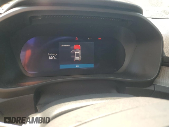 2025 Volvo XC40 Core Bright Theme with VIN YV4L12UJ3S2577263, listed as a Copart auction lot 63304625 with Not provided miles and Clean title. Bid and sale history available at DreamBid. Image 9.