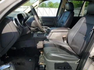 2006 Mercury Mountaineer Premier z VIN 4M2EU48846ZJ04114, wystawiony jako Copart lot #60983025 z przebiegiem 139 121 mil mil oraz Czysty tytuł • Clean title. Historia ofert i sprzedaży dostępna na DreamBid. Obrazek 7.