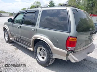 2000 Ford Explorer Eddie Bauer z VIN 1FMDU74E2YUA00568, wystawiony jako IAAI lot #42176409 z przebiegiem 150 479 mil mil oraz . Historia ofert i sprzedaży dostępna na DreamBid. Obrazek 3.