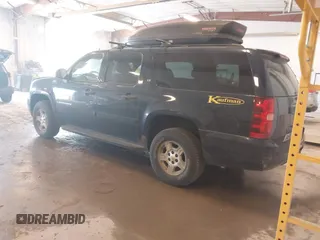 2008 Chevrolet Suburban 3LT z VIN 1GNFK16328J211810, wystawiony jako IAAI lot #42379897 z przebiegiem 191 730 mil mil oraz . Historia ofert i sprzedaży dostępna na DreamBid. Obrazek 3.