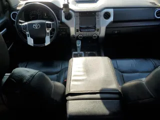 2018 Toyota Tundra SR5 z VIN 5TFHW5F12JX729043, wystawiony jako Copart lot #87330154 z przebiegiem 110 611 mil mil oraz Szkoda całkowita • Salvage title. Historia ofert i sprzedaży dostępna na DreamBid. Obrazek 8.