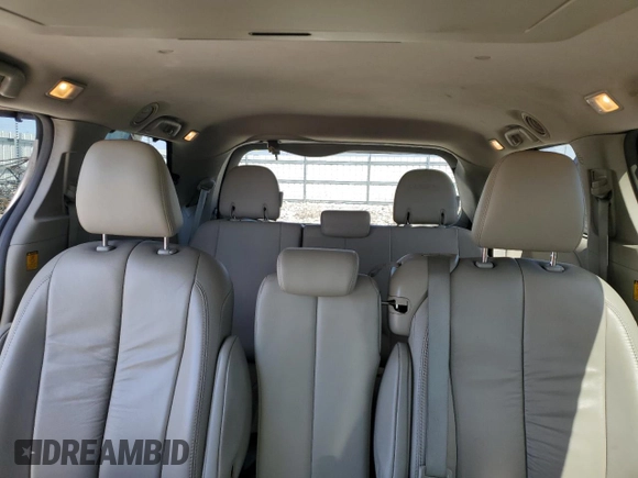 2011 Toyota Sienna XLE AAS with VIN 5TDYK3DC1BS160682, listed as a Copart auction lot 53193325 with 236,653 mi miles and Clean Title. Bid and sale history available at carsss.com. Image 10.