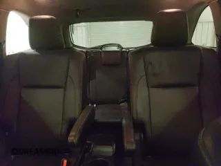 2018 Toyota Highlander SE z VIN 5TDJZRFH8JS528329, wystawiony jako Copart lot #56682465 z przebiegiem 131 082 mil mil oraz Szkoda całkowita • Salvage title. Historia ofert i sprzedaży dostępna na DreamBid. Obrazek 10.