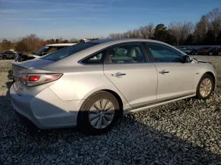2017 Hyundai Sonata Hybrid SE with VIN KMHE24L33HA064208, listed as a Copart auction lot 80451693 with 106,913 mi miles. Bid and sale history available at carsss.com. Image 3.