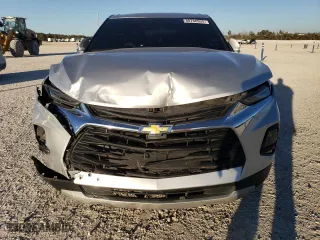 2020 Chevrolet Blazer LT with VIN 3GNKBCR40LS721739, listed as a Copart auction lot 80768934 with 106,444 mi miles and Salvage Title. Bid and sale history available at carsss.com. Image 5.