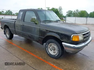 1994 Ford Ranger Splash z VIN 1FTCR14X2RPA04247, wystawiony jako IAAI lot #42423693 z przebiegiem 67 095 mil mil oraz . Historia ofert i sprzedaży dostępna na DreamBid. Obrazek 1.