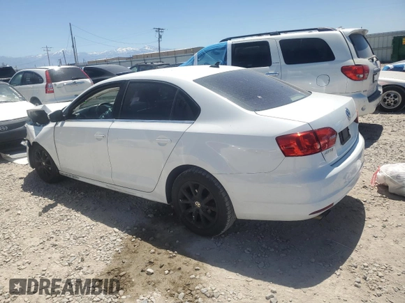 2014 Volkswagen Jetta SE with VIN 3VWD17AJ6EM265926, listed as a Copart auction lot 59060335 with 113,994 mi miles and Salvage title. Bid and sale history available at DreamBid. Image 2.