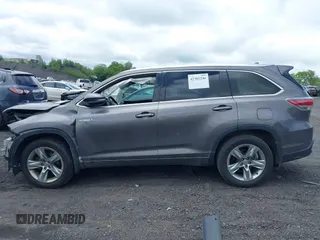 2015 Toyota Highlander Limited z VIN 5TDDCRFH5FS008675, wystawiony jako IAAI lot #42381246 z przebiegiem 109 704 mil mil oraz . Historia ofert i sprzedaży dostępna na DreamBid. Obrazek 14.