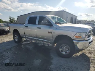 2012 Ram 2500 ST z VIN 3C6UD5CLXCG158412, wystawiony jako Copart lot #56632025 z przebiegiem 94 758 mil mil oraz Szkoda całkowita • Salvage title. Historia ofert i sprzedaży dostępna na DreamBid. Obrazek 4.