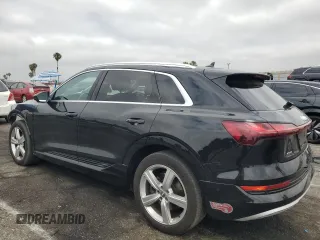 2019 Audi e-tron Premium Plus с VIN WA1LABGE4KB021801, выставлен на аукционе Copart как лот 59353315 с пробегом 59 215 миль миль и Списание • Salvage title. История ставок и продаж доступна на DreamBid. Изображение 2.