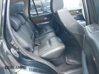 2011 Land Rover Range Rover Sport HSE z VIN SALSF2D40BA710389, wystawiony jako IAAI lot #42250699 z przebiegiem 122 413 mil mil oraz . Historia ofert i sprzedaży dostępna na DreamBid. Obrazek 8.