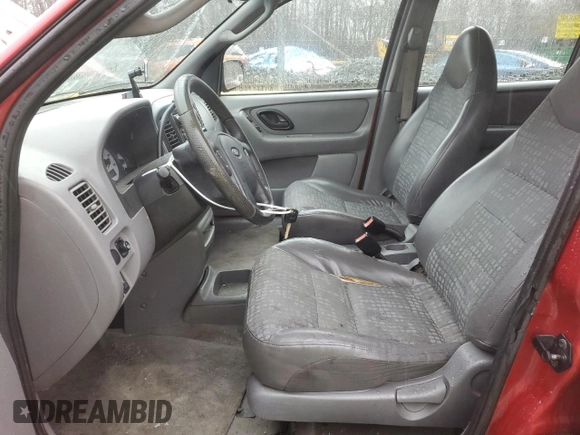 2001 Ford Escape XLS with VIN 1FMYU02181KA64401, listed as a Copart auction lot 44216825 with 196,408 mi miles and Salvage Title. Bid and sale history available at carsss.com. Image 7.
