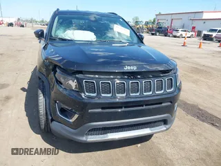 2019 Jeep Compass Limited z VIN 3C4NJDCB6KT673338, wystawiony jako IAAI lot #42264426 z przebiegiem 92 851 mil mil oraz . Historia ofert i sprzedaży dostępna na DreamBid. Obrazek 6.