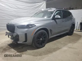 2024 BMW X5 xDrive40i z VIN 5UX23EU09R9S70164, wystawiony jako Copart lot #47538685 z przebiegiem Nie podano mil oraz Szkody całkowita. Historia ofert i sprzedaży dostępna na DreamBid. Obrazek 1.