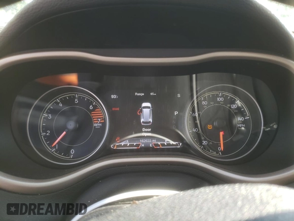 2017 Jeep Cherokee Limited z VIN 1C4PJLDBXHW540005, wystawiony jako Copart lot #57258465 z przebiegiem 162 633 mil mil oraz Szkoda całkowita • Salvage title. Historia ofert i sprzedaży dostępna na DreamBid. Obrazek 9.