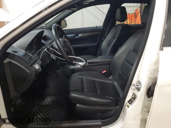 2009 Mercedes-Benz C с VIN WDDGF52X59F349563, выставлен на аукционе Copart как лот 42548535 с пробегом 192 032 миль миль и Списание • Salvage title. История ставок и продаж доступна на DreamBid. Изображение 7.