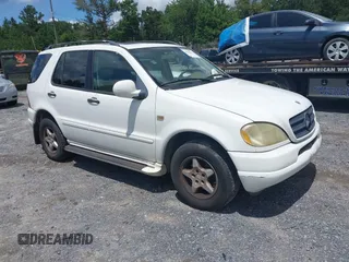 2000 Mercedes-Benz M 320/430/500 с VIN 4JGAB54EXYA152760, выставлен на аукционе IAAI как лот 42738265 с пробегом 110 506 миль миль и . История ставок и продаж доступна на DreamBid. Изображение 1.