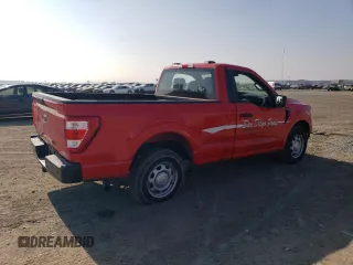 2021 Ford F-150 XL z VIN 1FTMF1CP3MKD82677, wystawiony jako Copart lot #82826014 z przebiegiem 98 441 mil mil oraz Szkoda całkowita • Salvage title. Historia ofert i sprzedaży dostępna na DreamBid. Obrazek 3.
