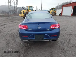 2018 Mercedes-Benz C 300 с VIN WDDWJ4KB5JF620733, выставлен на аукционе IAAI как лот 41730561 с пробегом 75 463 миль миль и . История ставок и продаж доступна на DreamBid. Изображение 16.