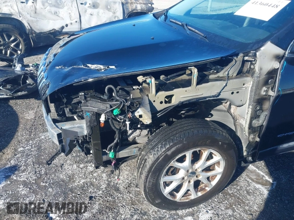 2018 Jeep Cherokee Latitude Plus with VIN 1C4PJMLB0JD507197, listed as a IAAI auction lot 41360448 with 61,877 mi miles and . Bid and sale history available at carsss.com. Image 18.