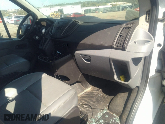 2016 Ford Transit Cargo z VIN 1FTYE1YMXGKA16724, wystawiony jako IAAI lot #40341511 z przebiegiem 188 118 mil mil oraz . Historia ofert i sprzedaży dostępna na DreamBid. Obrazek 5.
