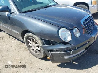 2006 Kia Amanti with VIN KNALD124965086201, listed as a IAAI auction lot 41843560 with 169,055 mi miles. Bid and sale history available at carsss.com. Image 6.