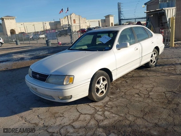 1999 Toyota Avalon XL with VIN 4T1BF18B5XU308573, listed as a IAAI auction lot 41782330 with NaN miles. Bid and sale history available at carsss.com. Image 2.