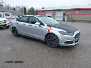 2014 Ford Fusion SE with VIN 1FA6P0HD4E5352723, listed as a IAAI auction lot 42011460 with 118,561 mi miles. Bid and sale history available at carsss.com. Image 1.