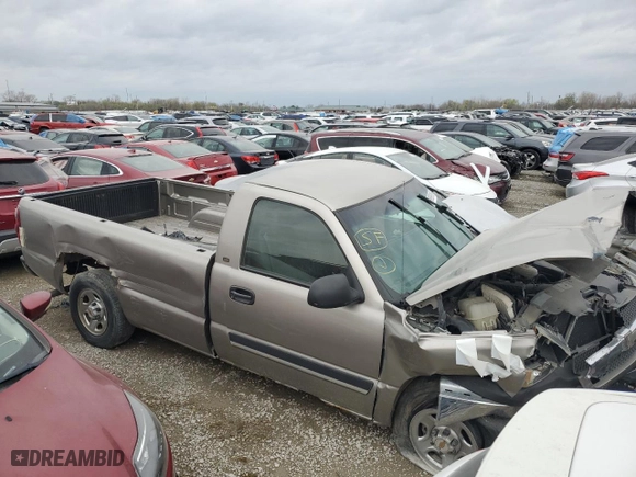 2003 Chevrolet Silverado 1500 with VIN 1GCEC14X93Z185191, listed as a Copart auction lot 49609195 with 211,752 mi miles and Non Repairable. Bid and sale history available at carsss.com. Image 4.