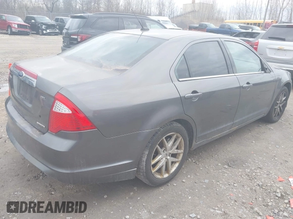 2011 Ford Fusion SEL with VIN 3FAHP0JG2BR232778, listed as a IAAI auction lot 42088562 with 186,584 mi miles. Bid and sale history available at carsss.com. Image 4.
