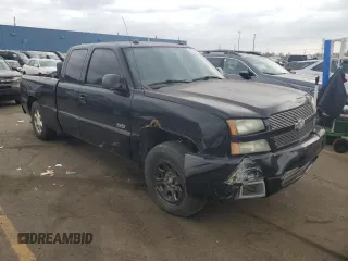 2005 Chevrolet Silverado SS z VIN 2GCEK19N751150820, wystawiony jako Copart lot #77775794 z przebiegiem Nie podano mil oraz Tytuł czysty. Historia ofert i sprzedaży dostępna na DreamBid. Obrazek 4.