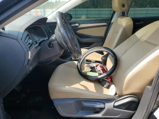2019 Volkswagen Jetta S with VIN 3VWC57BU6KM243297, listed as a Copart auction lot 59267335 with 74,775 mi miles and Salvage title. Bid and sale history available at DreamBid. Image 7.