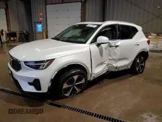 2024 Volvo XC40 Plus Bright Theme with VIN YV4L12UE8R2232520, listed as a Copart auction lot 42527955 with 12,975 mi miles and Salvage Title. Bid and sale history available at carsss.com. Image 1.