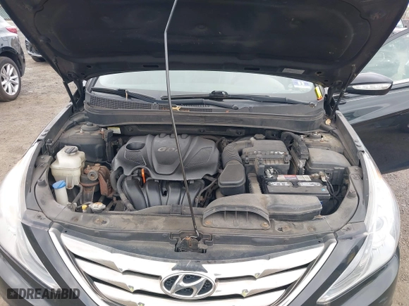 2013 Hyundai Sonata SE with VIN 5NPEC4ACXDH696923, listed as a IAAI auction lot 42088099 with 205,068 mi miles. Bid and sale history available at carsss.com. Image 10.
