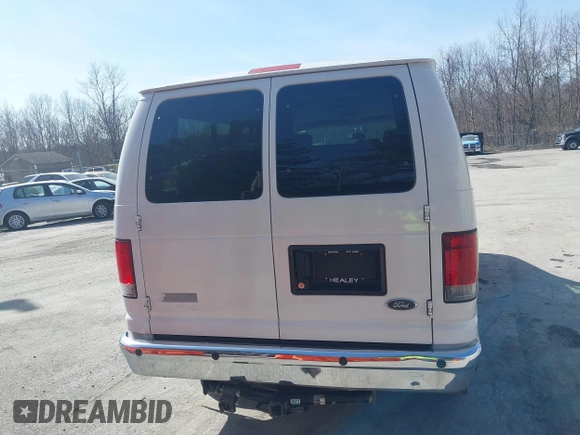 2014 Ford Econoline Passenger XL with VIN 1FBNE3BL2EDA77876, listed as a IAAI auction lot 41814216 with 127,691 mi miles. Bid and sale history available at carsss.com. Image 16.