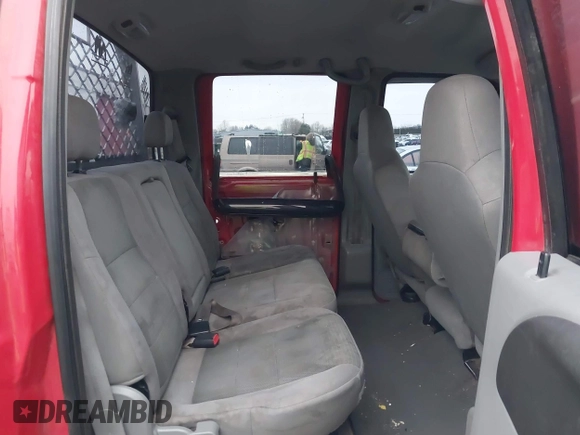 2005 Ford F-250 XL with VIN 1FTSW21PX5EC67932, listed as a IAAI auction lot 41306583 with 189,824 mi miles and . Bid and sale history available at DreamBid. Image 8.