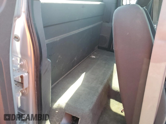 2006 Mitsubishi Raider LS z VIN 1Z7HC22K06S581912, wystawiony jako Copart lot #70500254 z przebiegiem 137 038 mil mil oraz Szkoda całkowita • Salvage title. Historia ofert i sprzedaży dostępna na DreamBid. Obrazek 10.