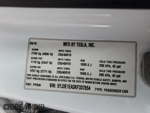 2019 Tesla Model 3 Mid Range z VIN 5YJ3E1EA3KF337854, wystawiony jako Copart lot #48472855 z przebiegiem 113 562 mil mil oraz Szkoda całkowita • Salvage title. Historia ofert i sprzedaży dostępna na DreamBid. Obrazek 14.
