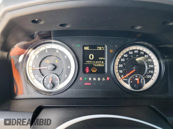 2018 Ram 1500 SLT z VIN 1C6RR6GT9JS104936, wystawiony jako Copart lot #52695115 z przebiegiem 74 496 mil mil oraz Szkody całkowita. Historia ofert i sprzedaży dostępna na DreamBid. Obrazek 9.
