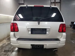 2005 Lincoln Navigator Luxury with VIN 5LMFU28545LJ24815, listed as a Copart auction lot 82611304 with 188,592 mi miles and Salvage Title. Bid and sale history available at carsss.com. Image 6.