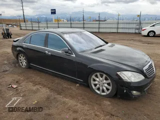 2008 Mercedes-Benz S 550 z VIN WDDNG86X38A214268, wystawiony jako Copart lot #56049625 z przebiegiem 99 301 mil mil oraz Szkoda całkowita • Salvage title. Historia ofert i sprzedaży dostępna na DreamBid. Obrazek 4.