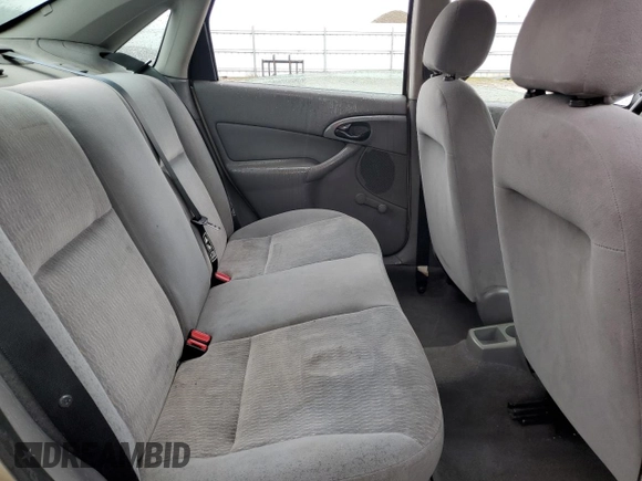 2001 Ford Focus LX with VIN 1FAFP33P51W267171, listed as a Copart auction lot 44200295 with 215,015 mi miles and Salvage Title. Bid and sale history available at carsss.com. Image 10.
