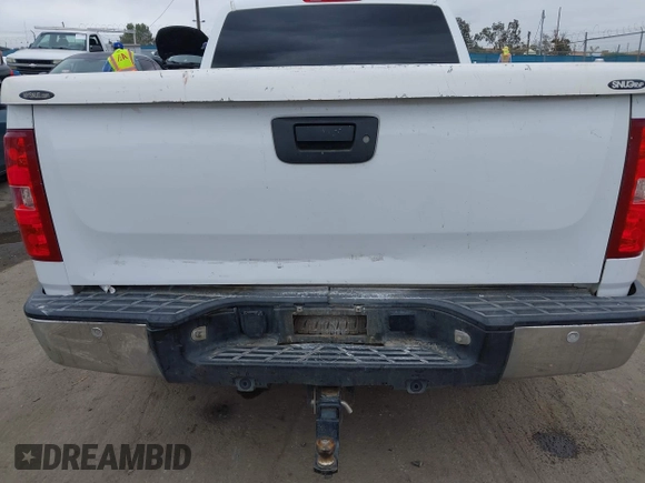 2011 Chevrolet Silverado 1500 LT with VIN 1GCRCSEA5BZ285501, listed as a IAAI auction lot 42194927 with 249,640 mi miles and . Bid and sale history available at DreamBid. Image 6.