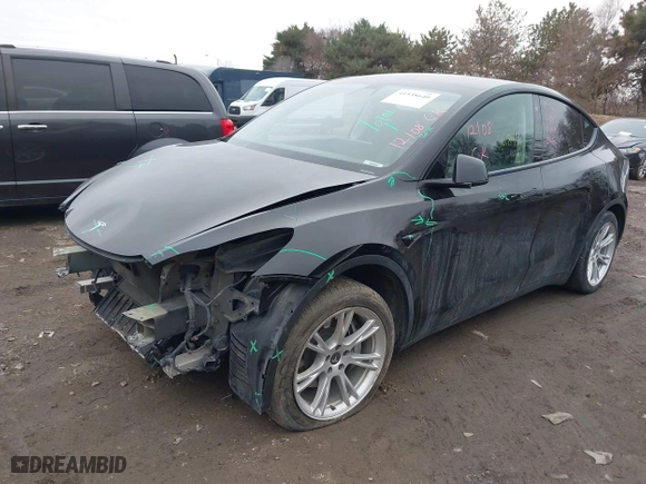 2021 Tesla Model Y Standard Range with VIN 5YJYGDED5MF110941, listed as a IAAI auction lot 41538640 with 50,847 mi miles. Bid and sale history available at carsss.com. Image 21.