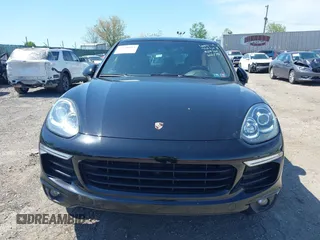 2016 Porsche Cayenne z VIN WP1AA2A26GLA09709, wystawiony jako IAAI lot #42146093 z przebiegiem 49 279 mil mil oraz . Historia ofert i sprzedaży dostępna na DreamBid. Obrazek 13.