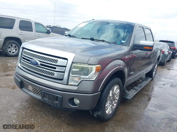 2013 Ford F-150 XL with VIN 1FTFW1CT2DFC41825, listed as a IAAI auction lot 41722792 with 218,353 mi miles. Bid and sale history available at carsss.com. Image 2.