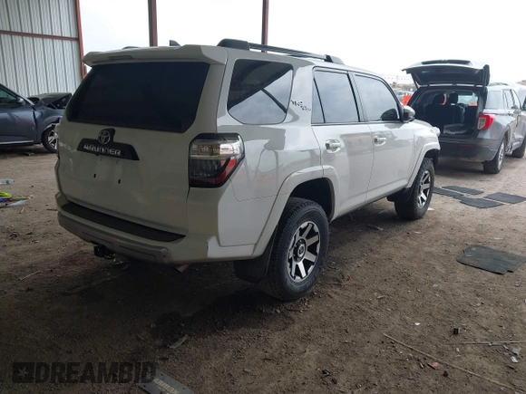 2019 Toyota 4Runner SR5 с VIN JTEBU5JR1K5712476, выставлен на аукционе IAAI как лот 41910180 с пробегом 115 738 миль миль и . История ставок и продаж доступна на DreamBid. Изображение 4.