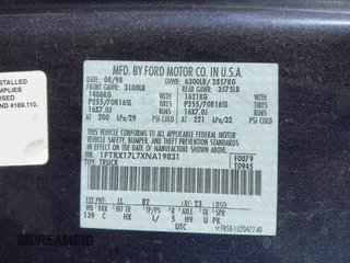1999 Ford F-150 XL with VIN 1FTRX17L7XNA19831, listed as a IAAI auction lot 41126960 with Not Provided miles. Bid and sale history available at carsss.com. Image 9.